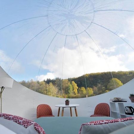 Bulle Hirondelle Hotel Quarré-les-Tombes Екстериор снимка